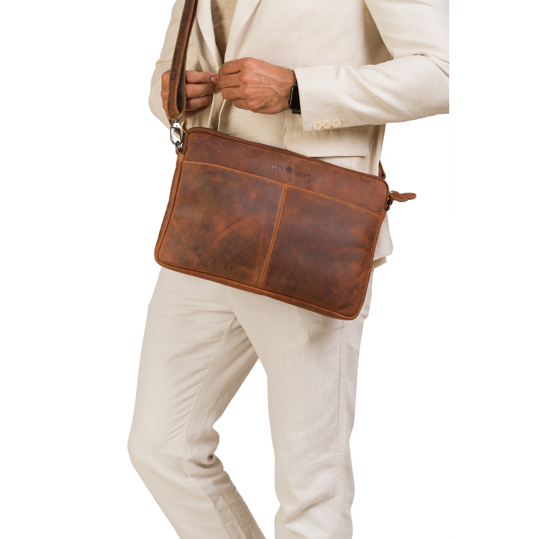Leather Laptop Sleeve - MacBook Pro/Air 13 / 14 inch sleeve with Strap - Montreal Sandal: 13" - 14"